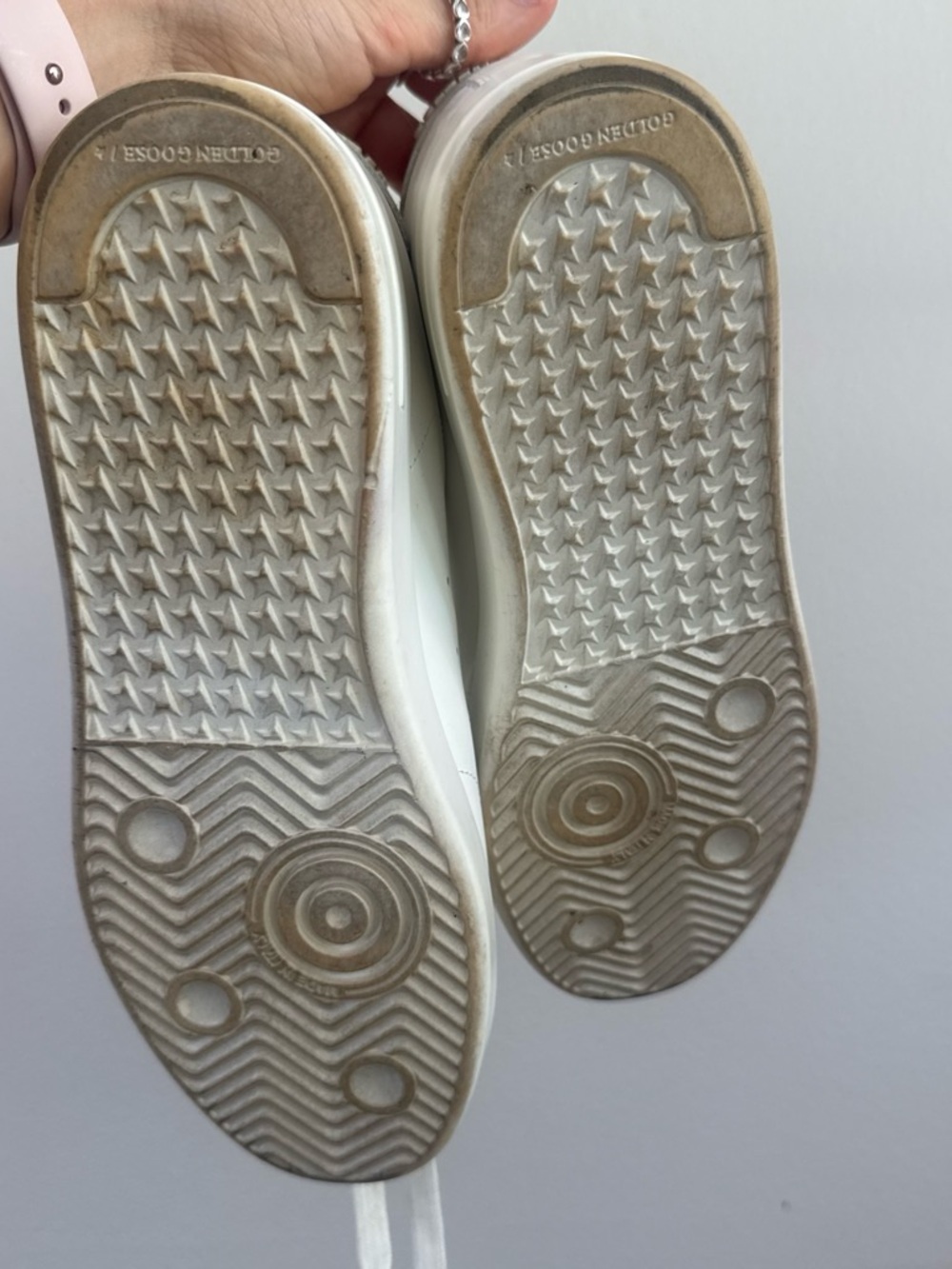 Golden Goose White Leather Star Lace-Up Sneaker with Gold Branding - Picture 5 of 7